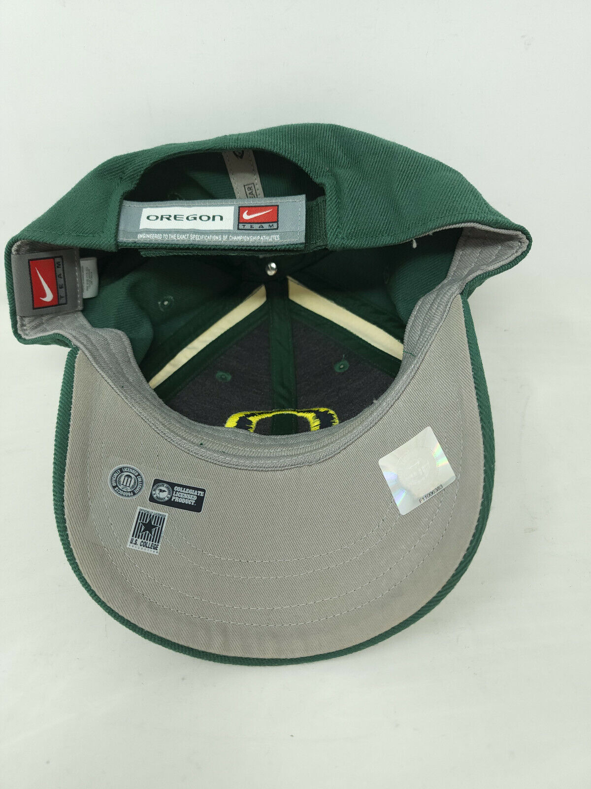 Nike OREGON DUCKS Cap Hat Embroidered Team Apparel University U of O Legacy