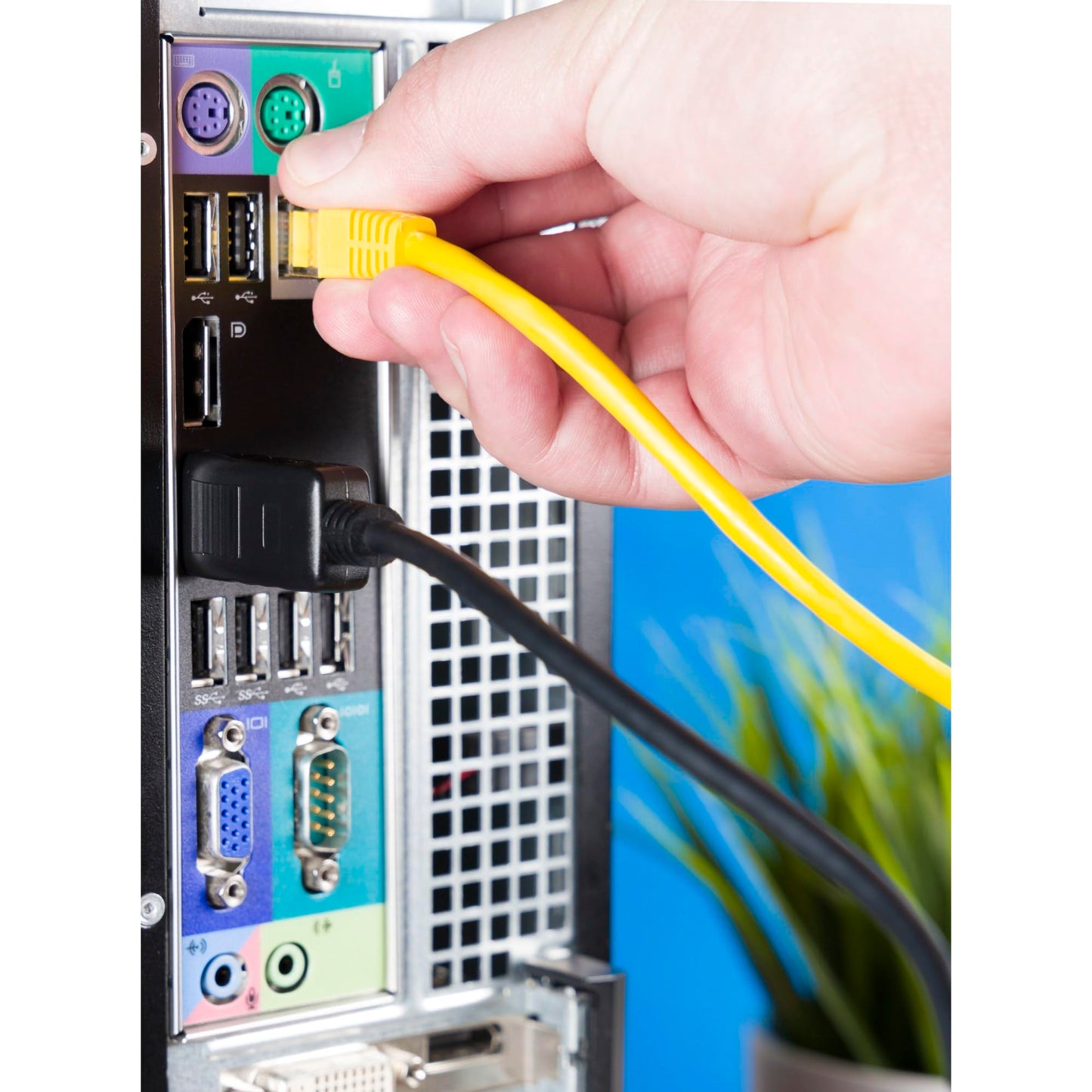Ativa� Cat 5e Crossover Cable, 10�, Yellow, 26879