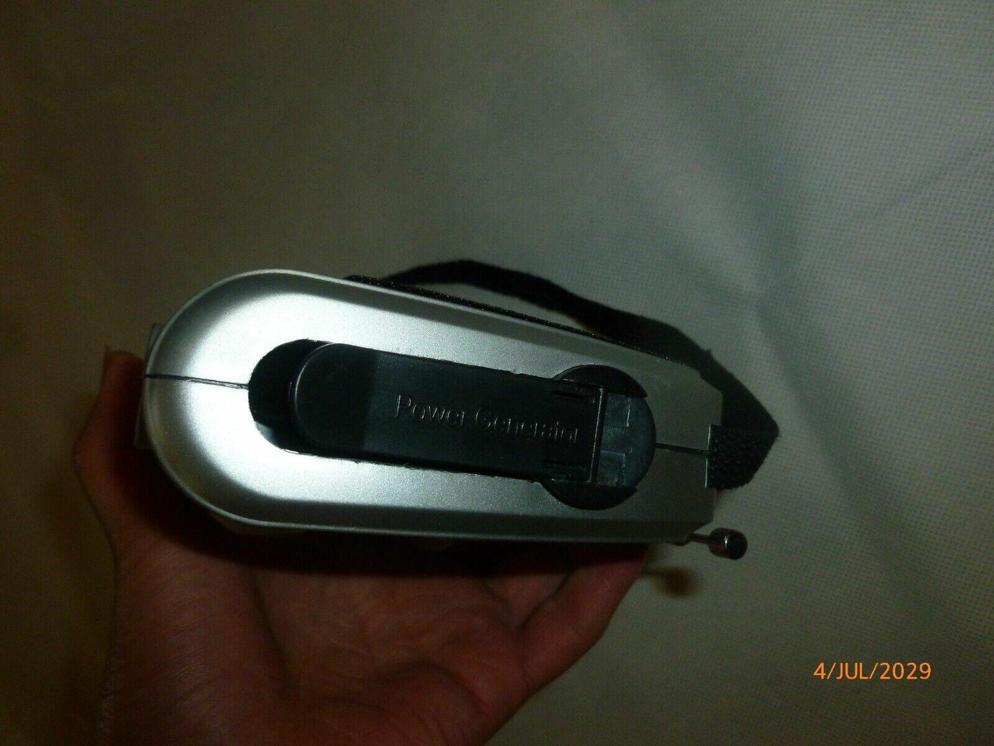 Dynamo Rechargeable World Radio GH-858 AM FM SW1-6 8 Bands World Radio