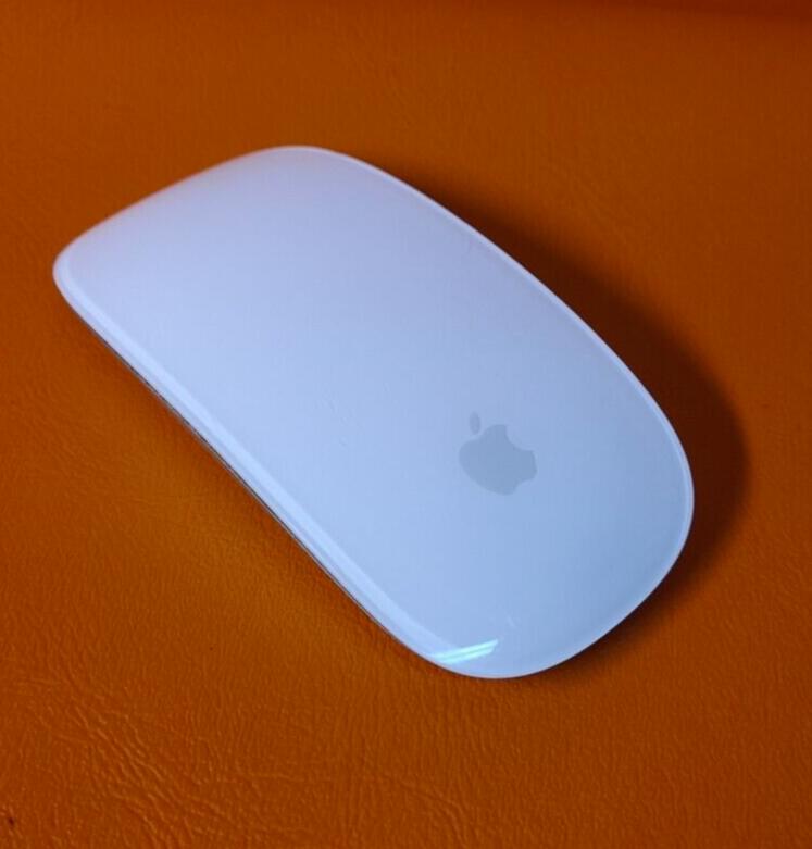 Genuine Apple Magic Mouse - White Multi-Touch Surface A1657 *Working*
