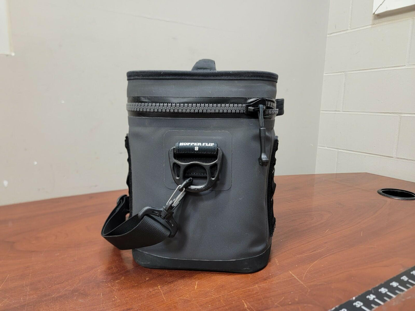 Yeti Charcoal Hopper Flip 8 Soft Cooler