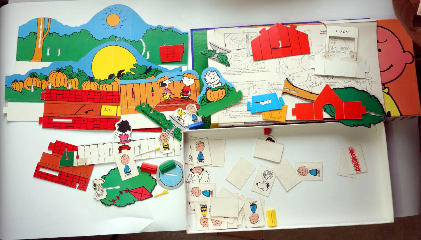 Charlie Brown Snoopy Peanuts MB Game Volume Decor 1971 UFS M. Schulz