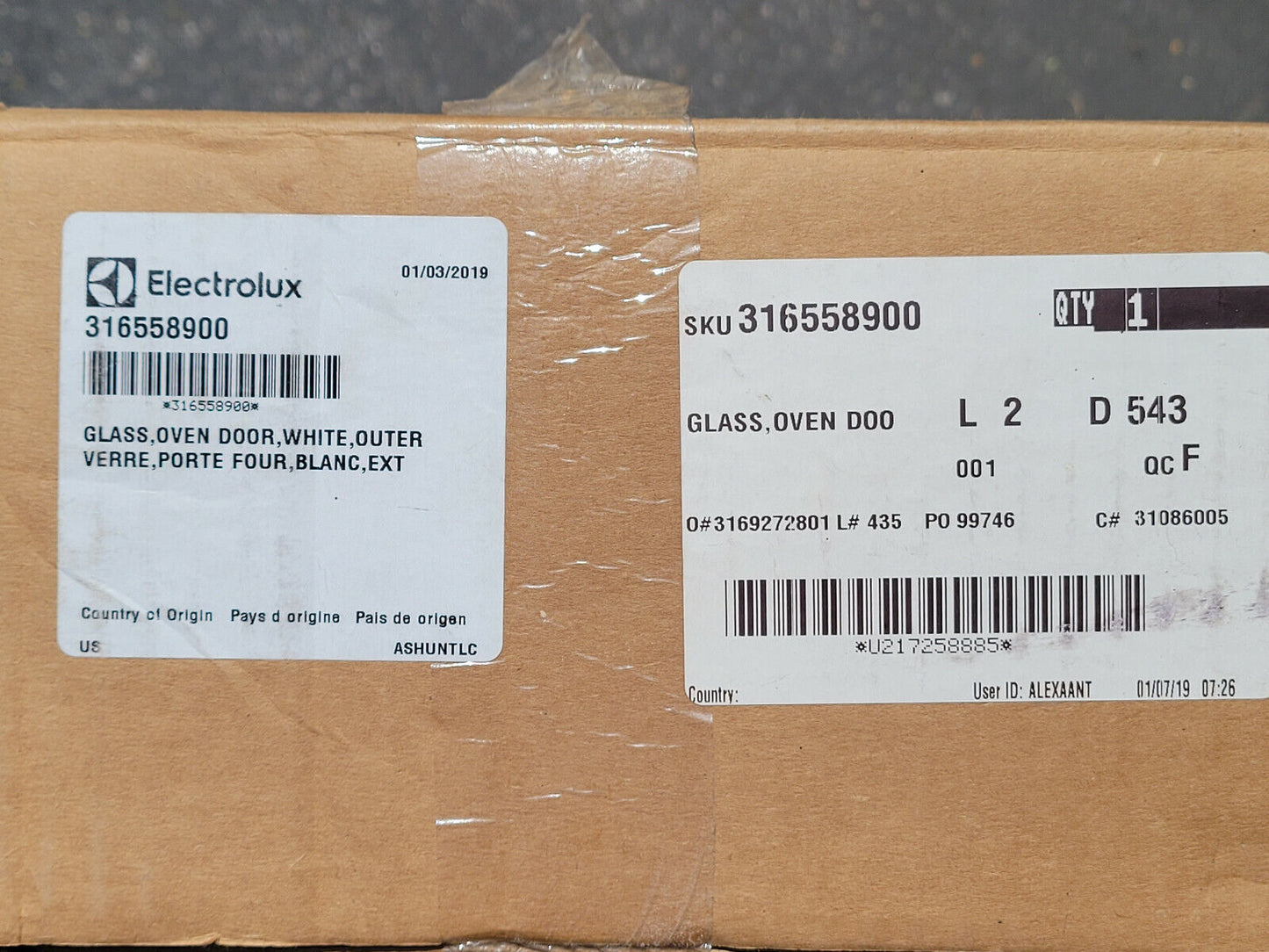 OEM GLASS DOOR 29 5 /8 x19 3 /8 PART# 316558900 - NEW IN BOX