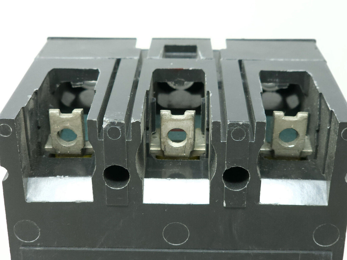 General Electric SELA36AT0150 3-P 150A Spectra 65kAIC 480V Circuit Breaker- READ