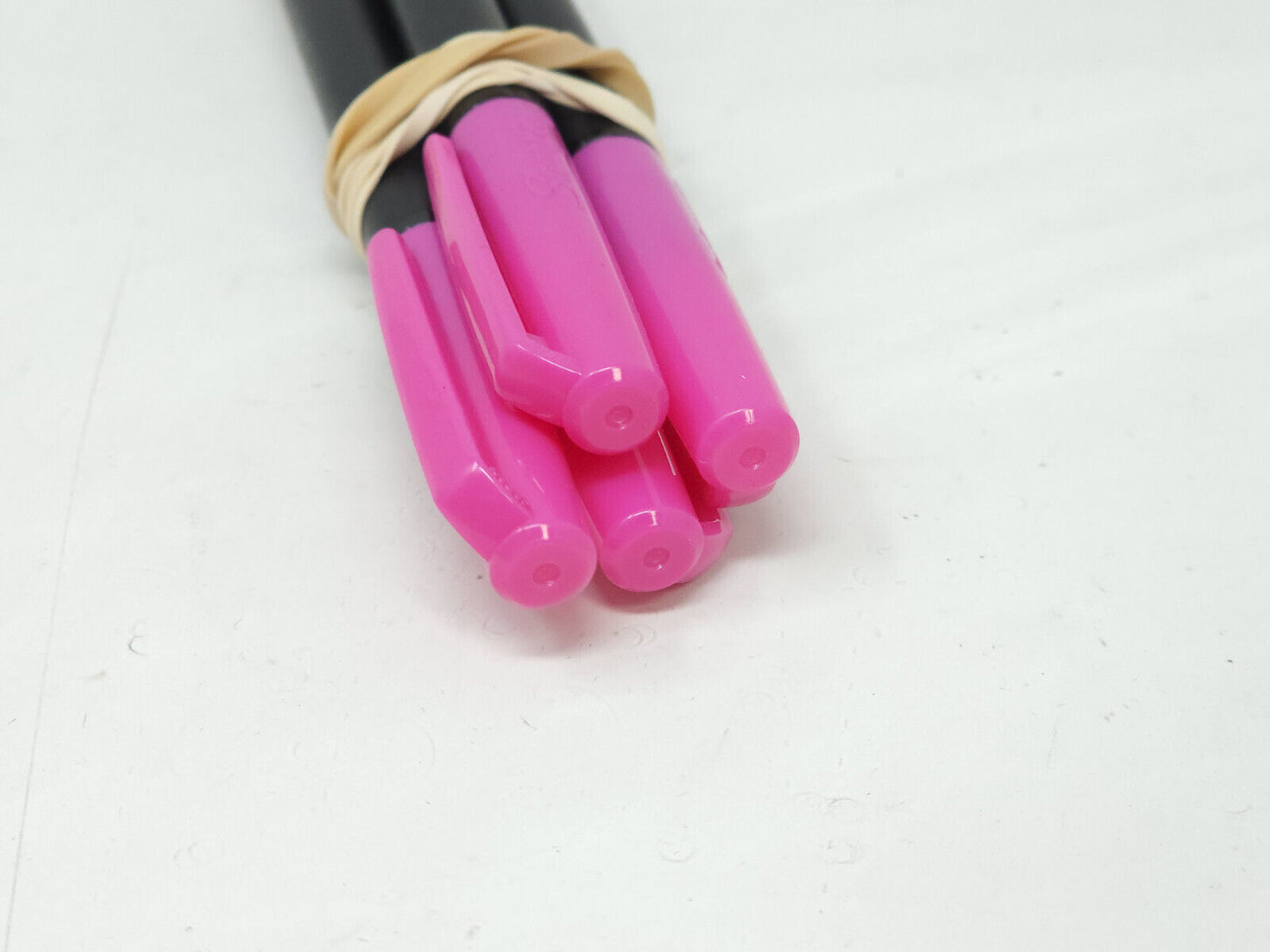 Lot of 4x Sharpie Plastic Point Pen, Fine Point, Berry Ink - New with Tags
