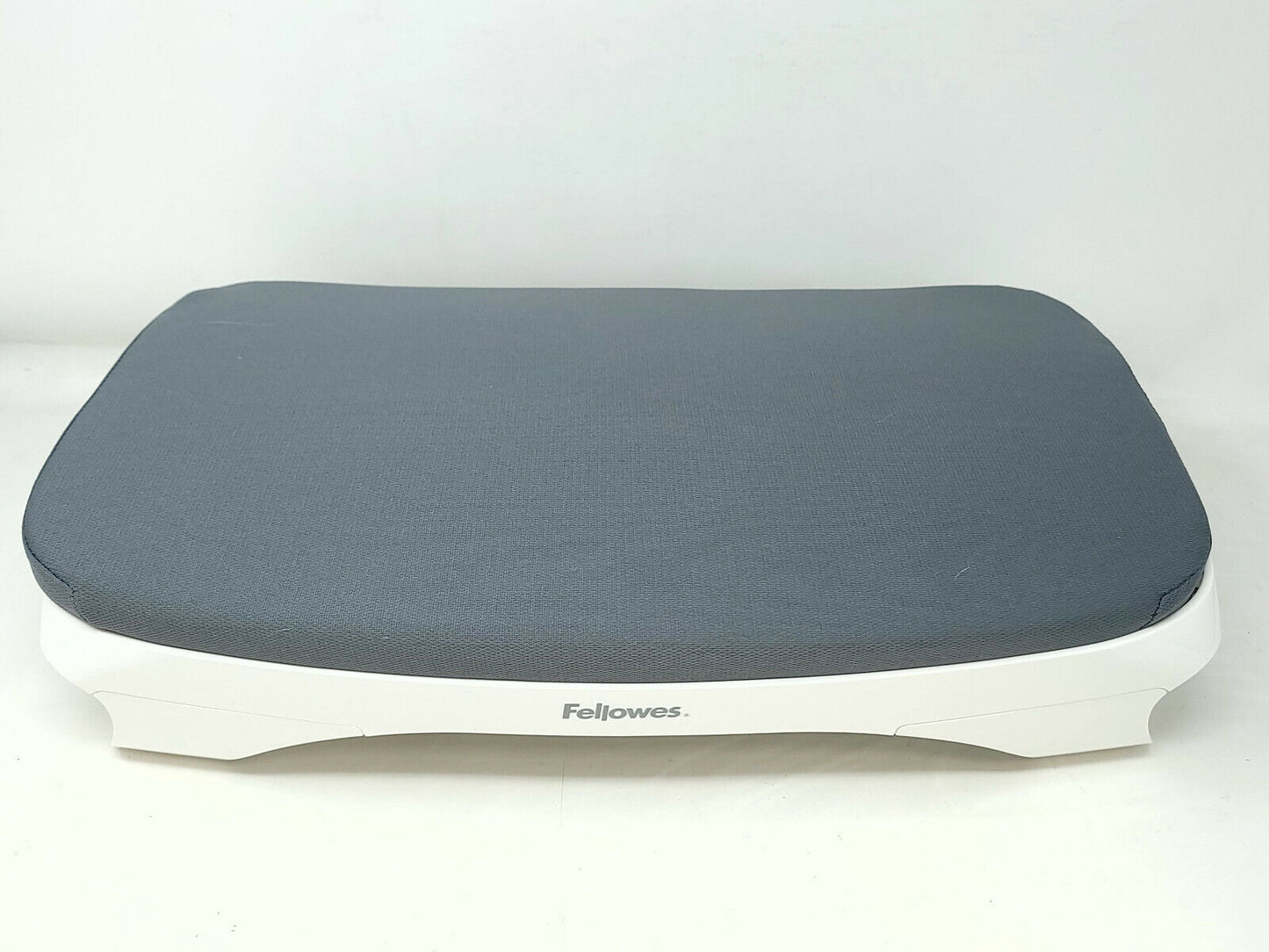 Fellowes I-Spire Series Foot Cushion/Rest, White/Gray (9311701) - OPEN BOX