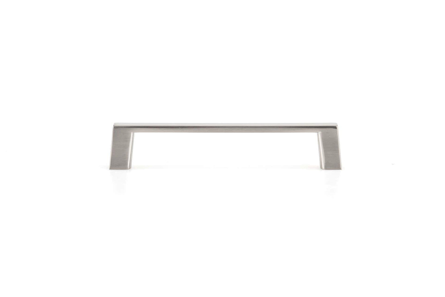 Richelieu BP1076900 Richelieu BP1076 4 Inch Center to Center Handle Cabinet Pull