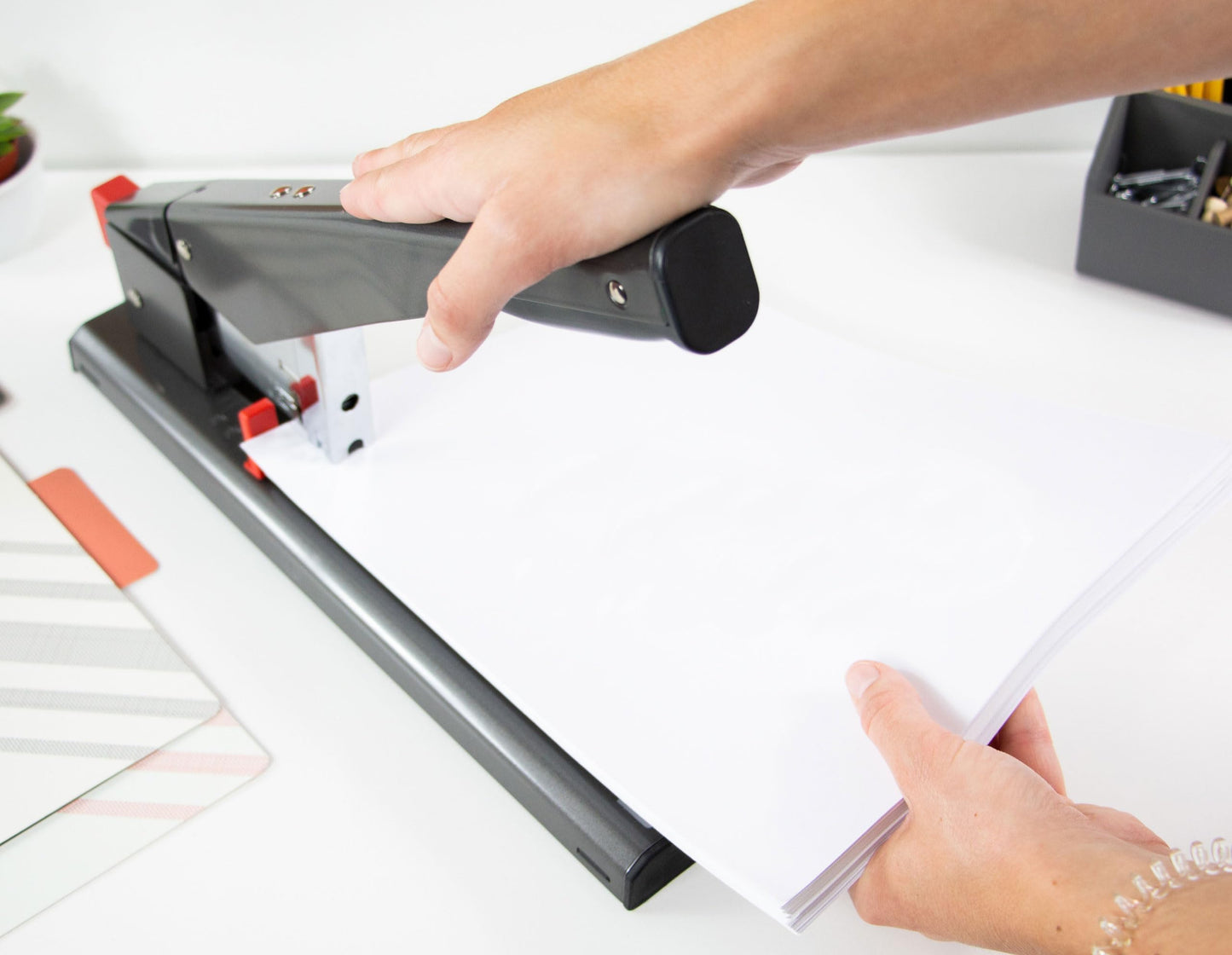Bostitch Office Heavy Duty Stapler, 215 Sheet Capacity, Jam-Free, Easy Reload, Black (00540)