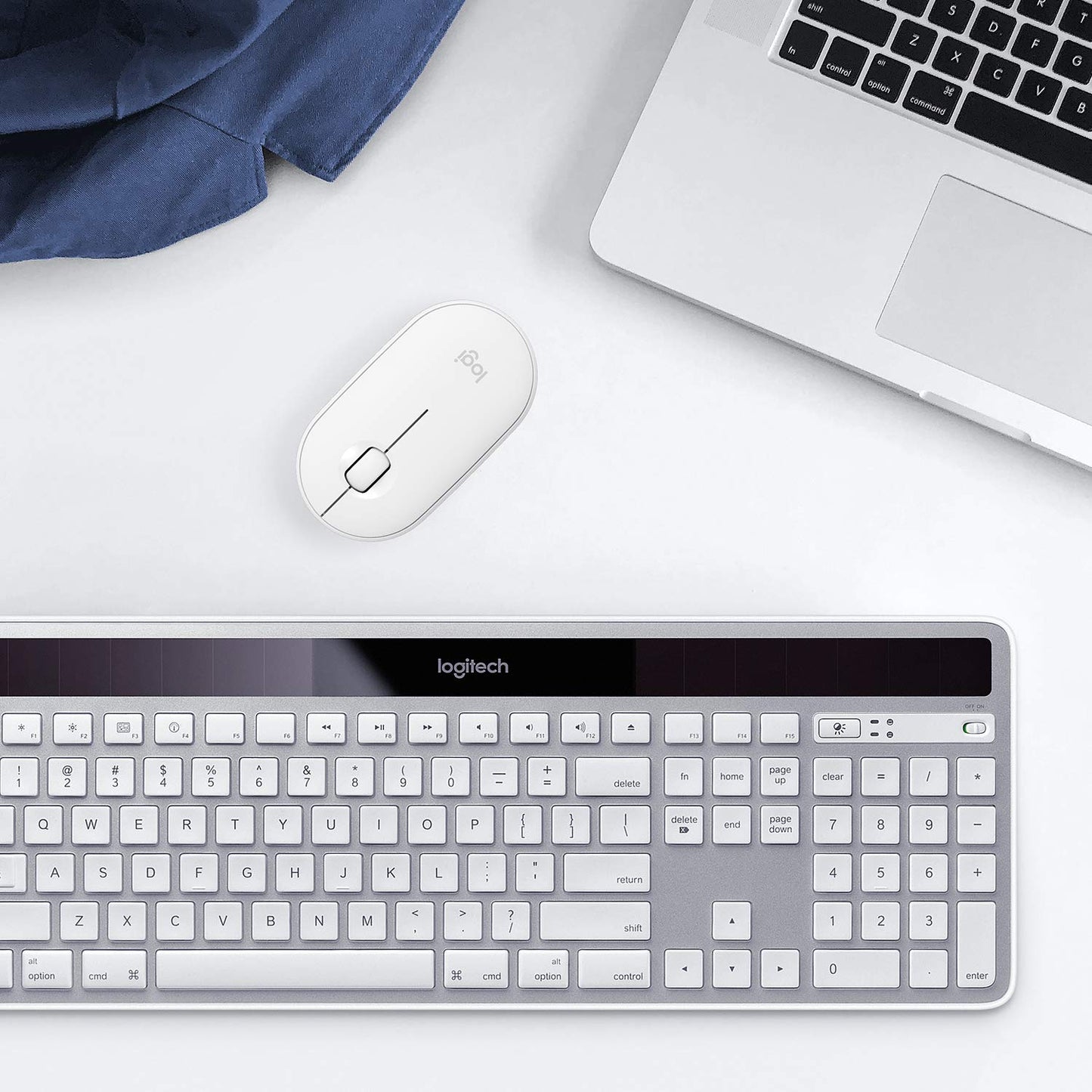Logitech K750 Wireless Keyboard� Solar Recharging, Mac-Friendly, 2.4GHz Wireless - Silver