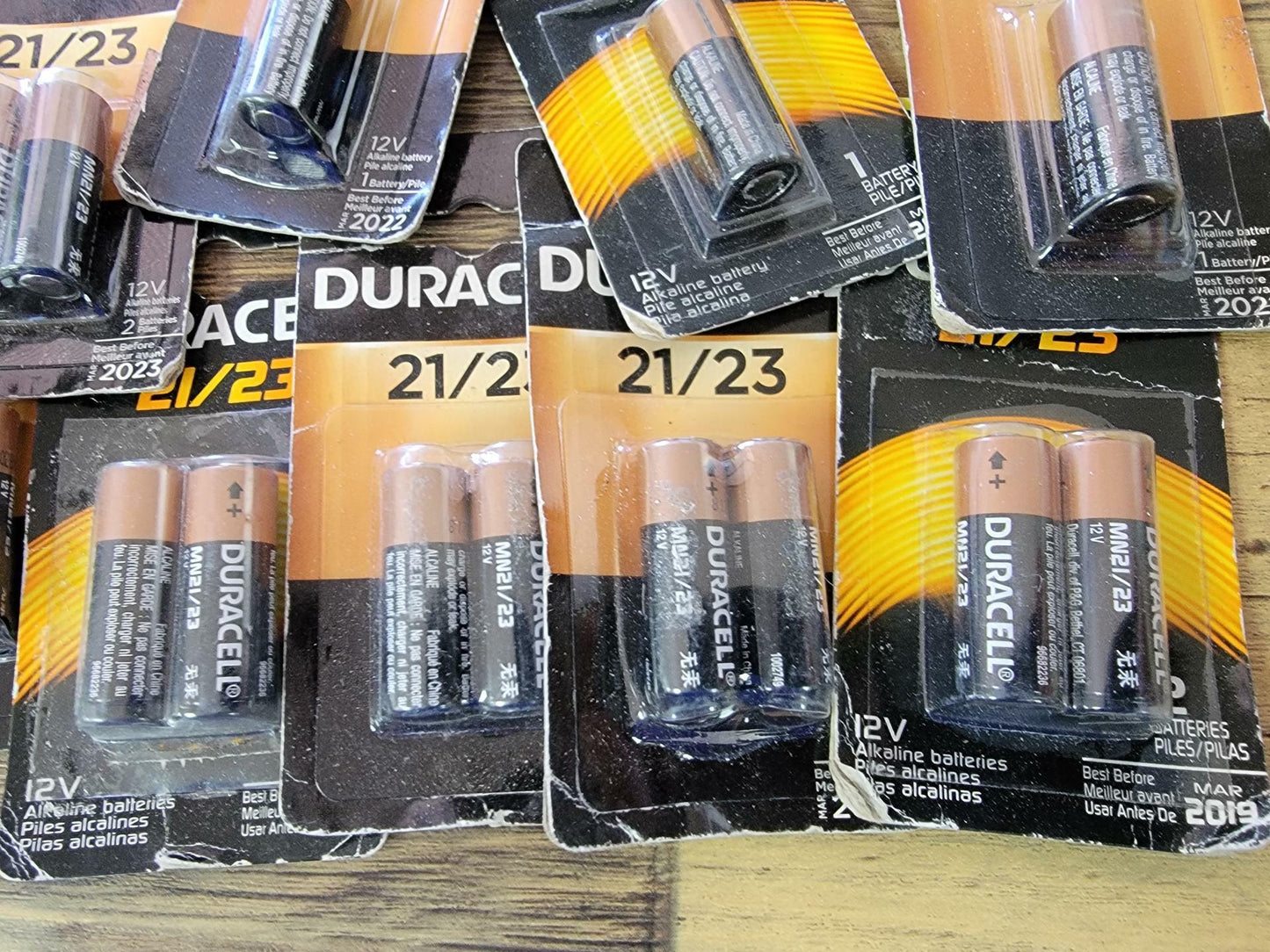 Duracell 21/23 DL23A Alkaline 12V Battery A23 MN21 Lot of 19 - EXPIRED 2019-23