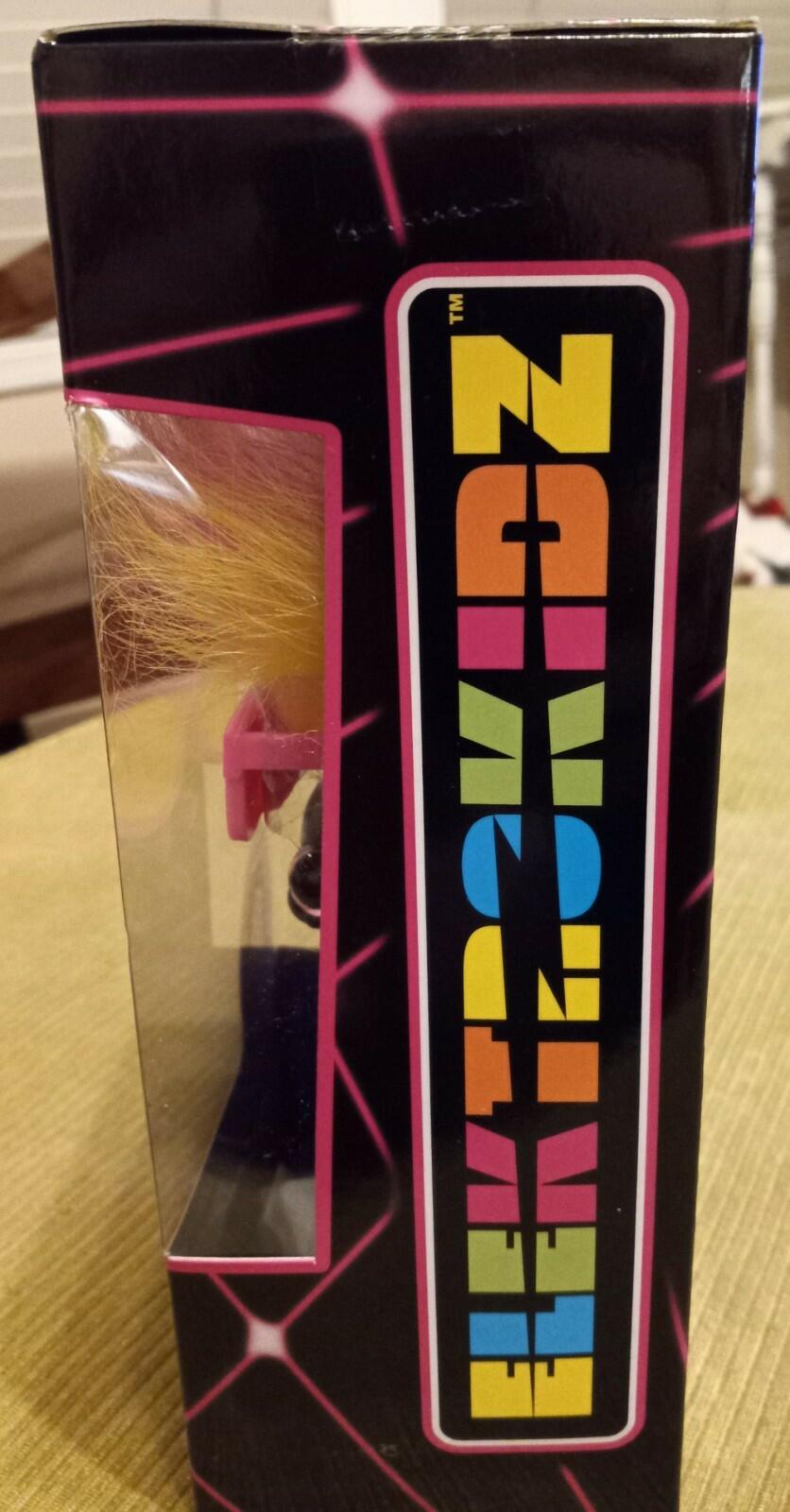 ELEKTROKIDZ TROLL DANCING RAINBOW HAIR DOLL NEW