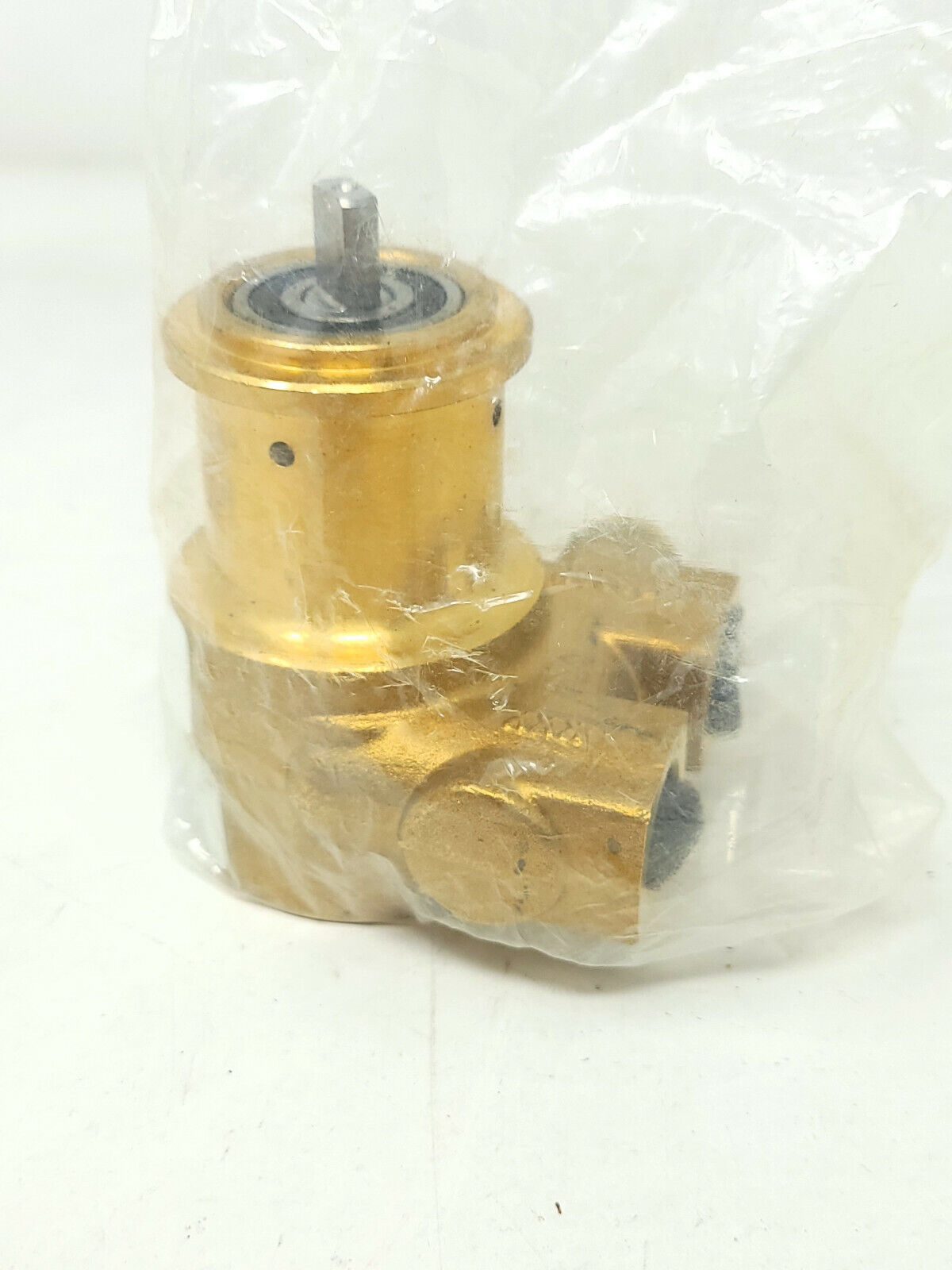 Procon Pump Model PPCO1540xl Brass 1/2" NPT Ports - New in packaging